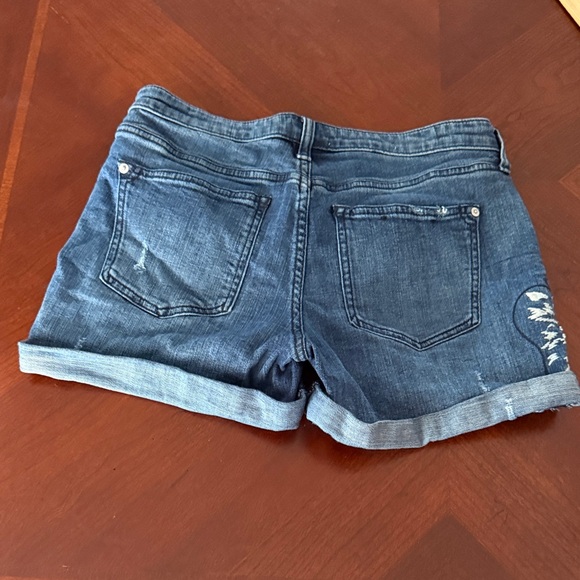 Anthropologie PILCRO Blue Floral Embroidered Jean Shorts Sz 27 - Picture 7 of 7